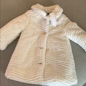 Little Girls Beige Faux Fur Jacket/Coat sz 24M